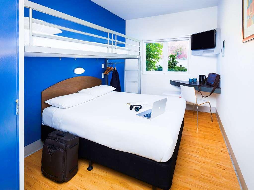 Ibis Budget Perth Airport Room photo