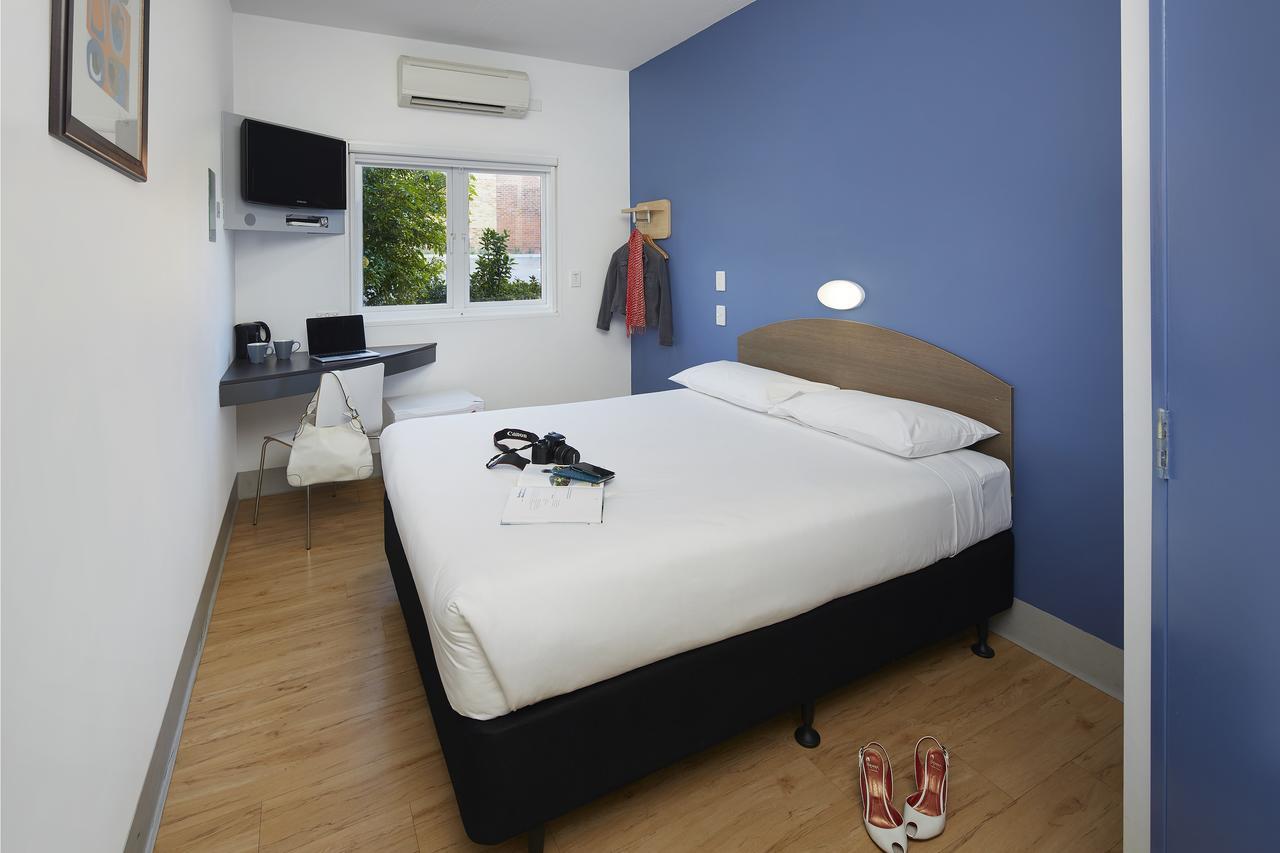 Ibis Budget Perth Airport Exterior photo