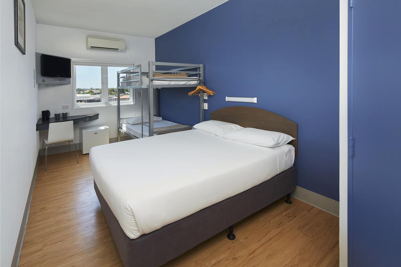 Ibis Budget Perth Airport Exterior photo