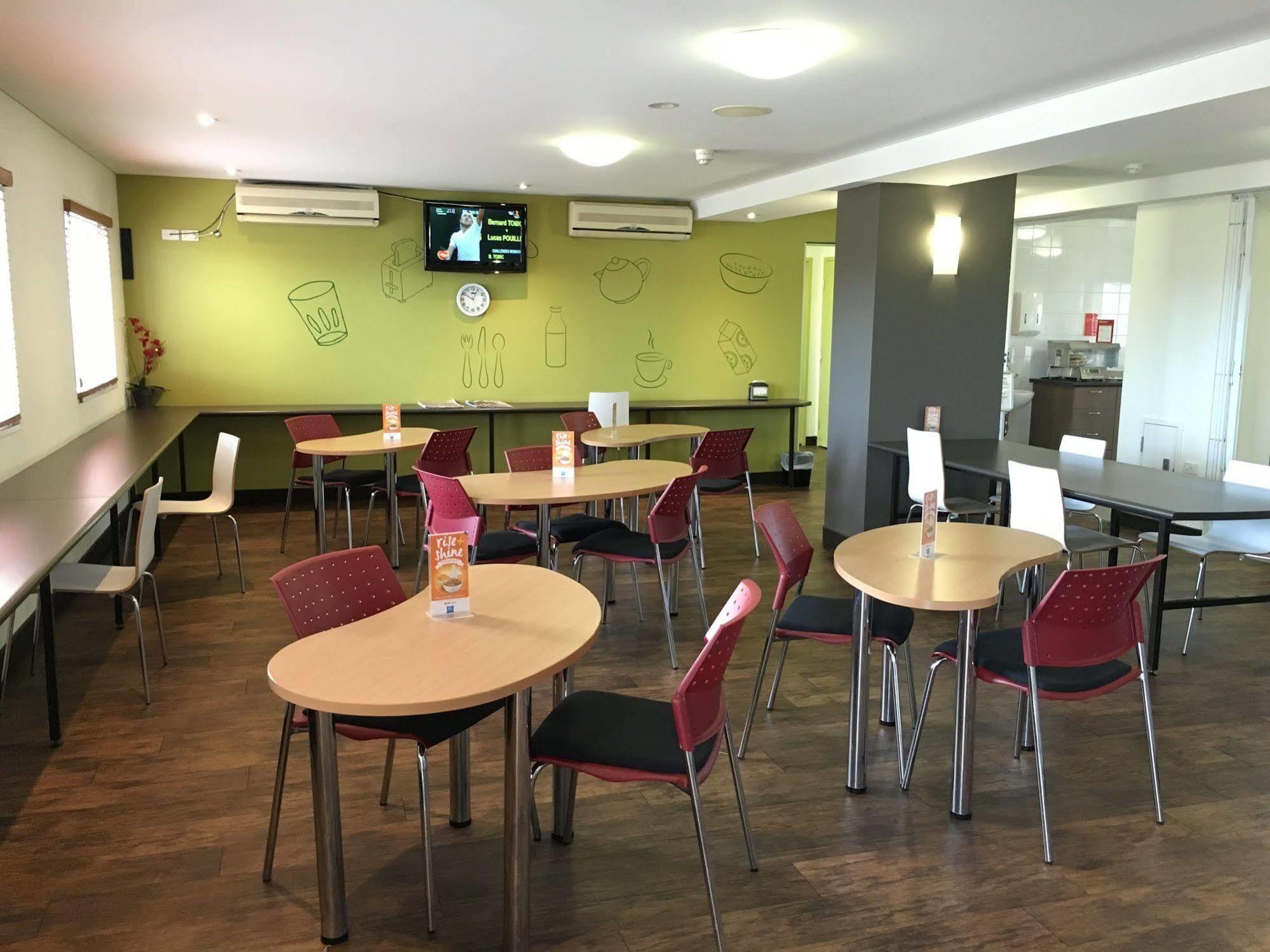 Ibis Budget Perth Airport Exterior photo