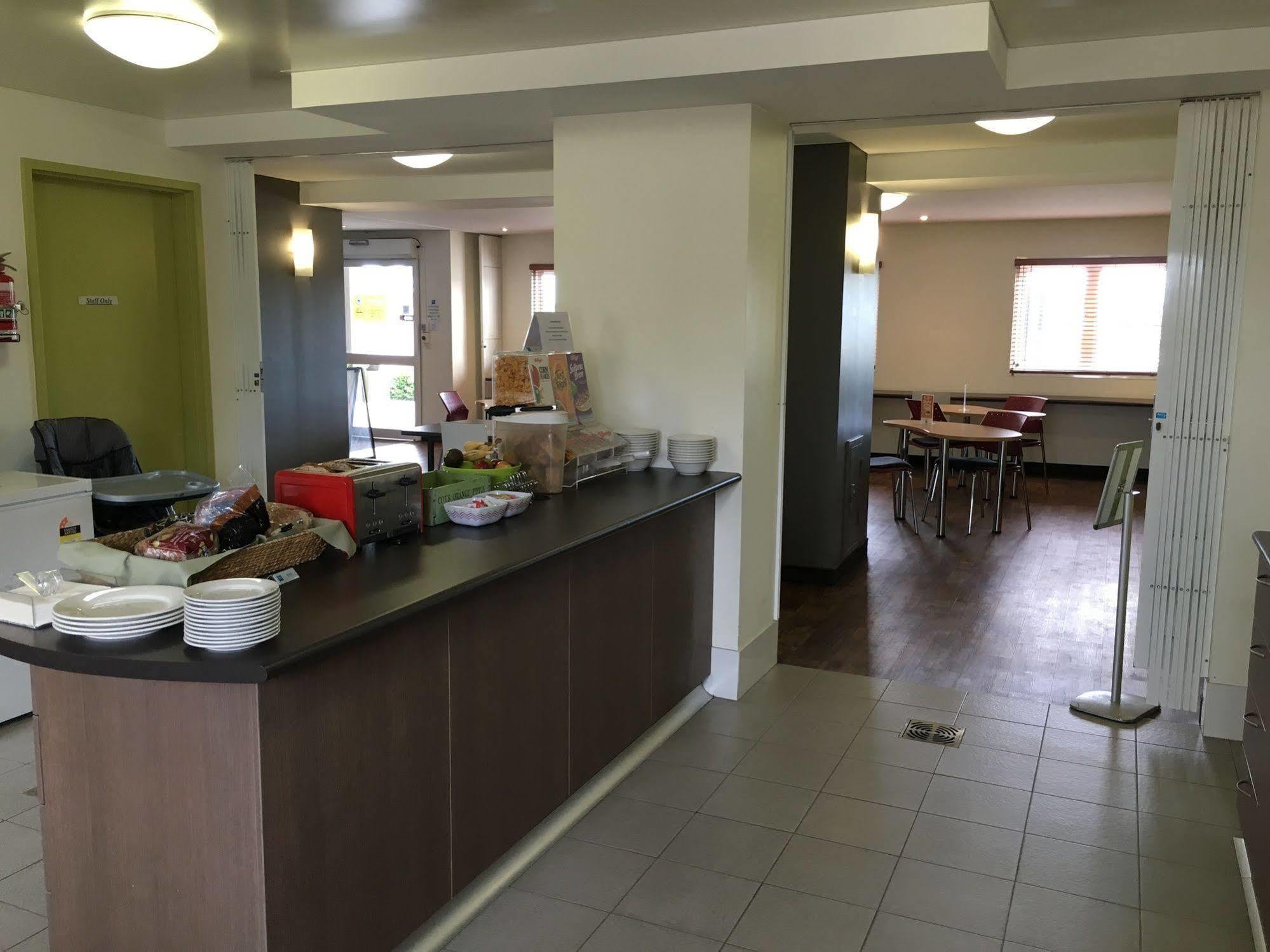 Ibis Budget Perth Airport Exterior photo